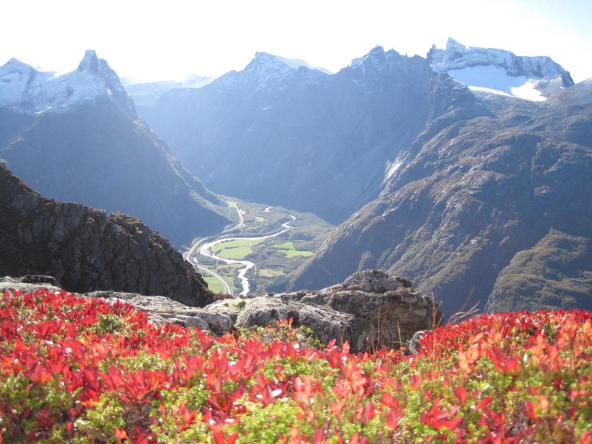 Trollveggen Camping Andalsnes Exterior photo
