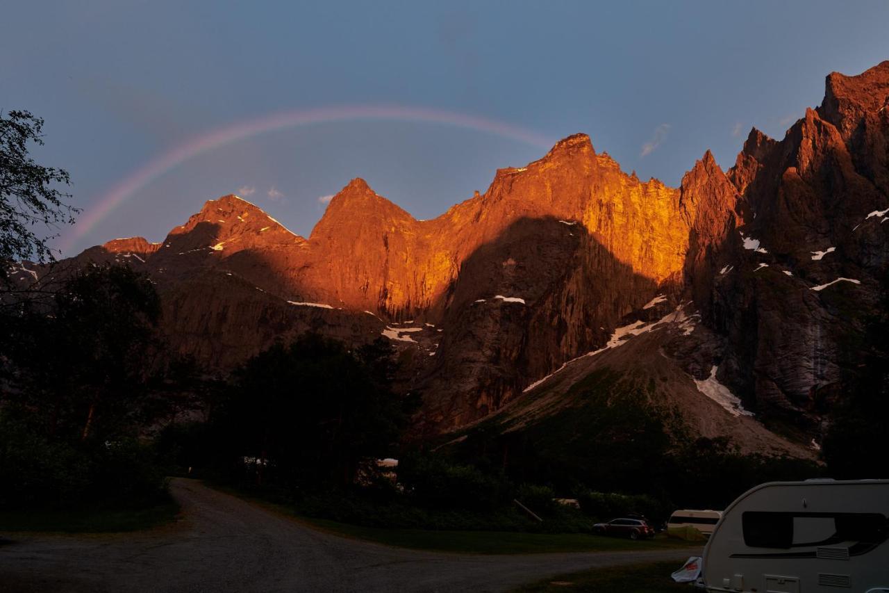 Trollveggen Camping Andalsnes Exterior photo
