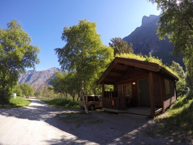 Trollveggen Camping Andalsnes Exterior photo